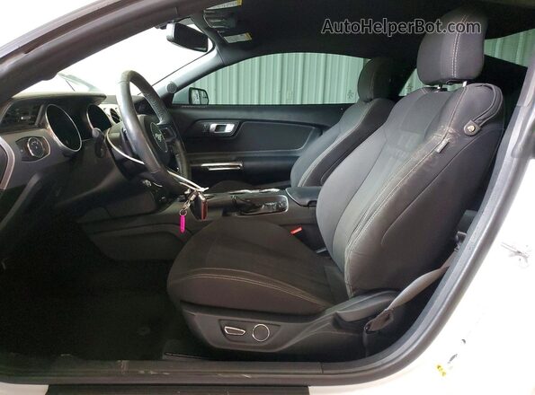 1FA6P8CF6J5129164 2018 FORD MUSTANG White Vista interior delantera