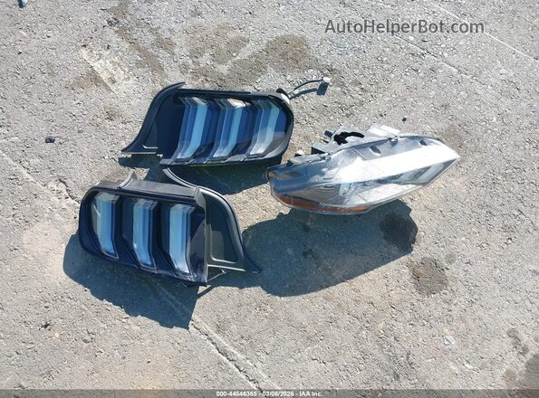 1FA6P8CFXM5157358 2021 FORD MUSTANG Красный Вид панели приборов