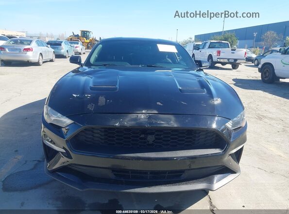 1FA6P8TH1J5163840 2018 FORD MUSTANG Черный Вид щитка приборов