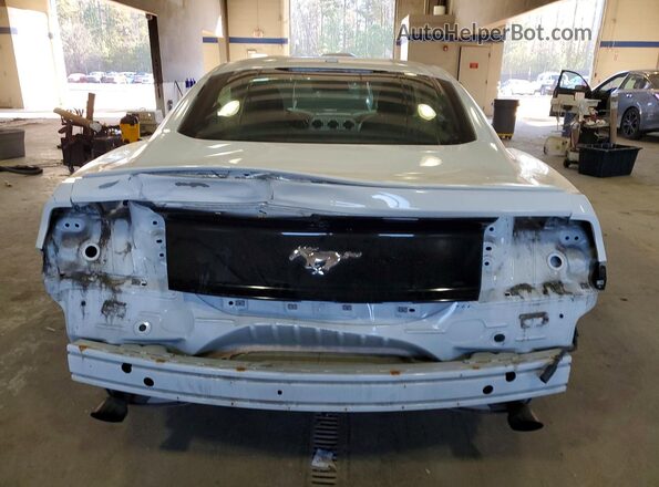 1FA6P8THXH5293075 2017 FORD MUSTANG Белый Вид сзади