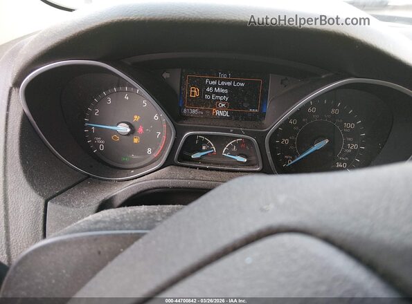1FADP3E23GL399591 2016 FORD FOCUS White Widok tylnych siedzeń