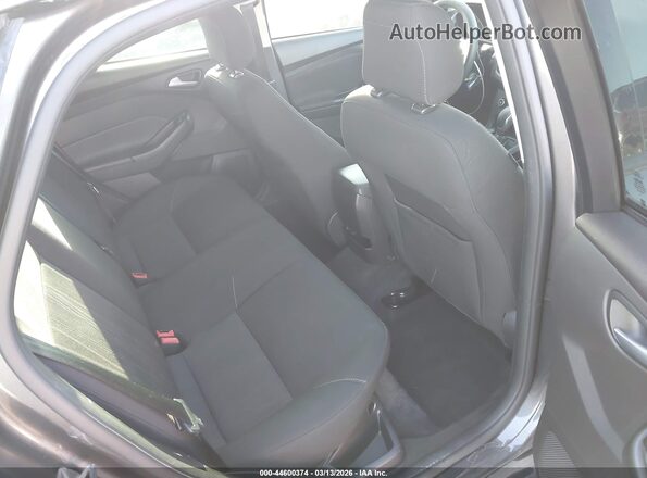 1FADP3F21JL328475 2018 FORD FOCUS Серый Вид наклейки с VIN-кодом
