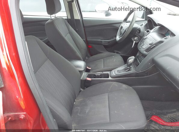 1FADP3F22JL268416 2018 FORD FOCUS Оранжевый Вид салона спереди