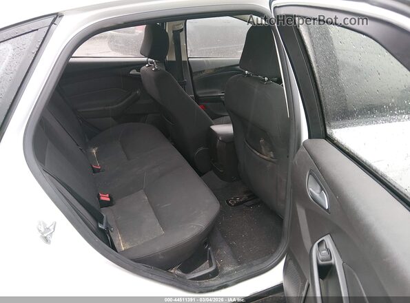 1FADP3F25GL269133 2016 FORD FOCUS White VIN კოდის სტიკერის ხედი