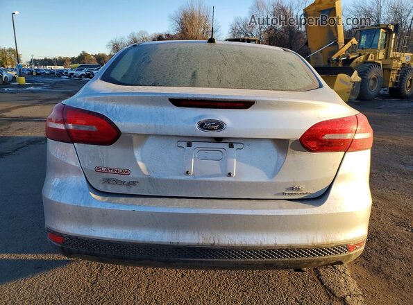 1FADP3F26GL216649 2016 FORD FOCUS Серебряный Вид сзади