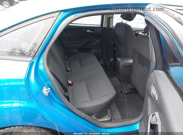 1FADP3F27HL236183 2017 FORD FOCUS Blue 