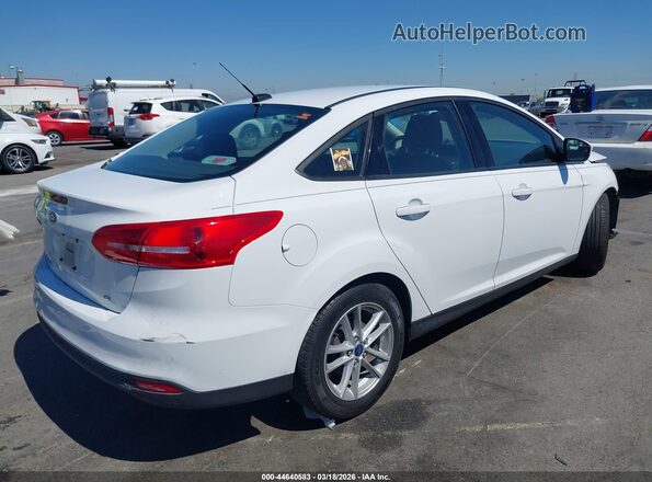 1FADP3F2XJL220663 2018 FORD FOCUS Белый Задняя правая четверть