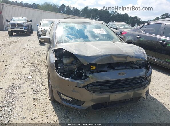 1FADP3FE6HL324555 2017 FORD FOCUS Серый Передняя правая четверть