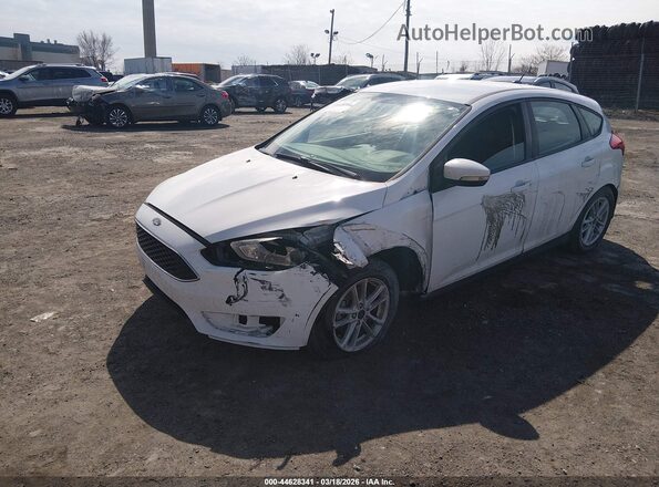 1FADP3K29HL216135 2017 FORD FOCUS Белый Передняя левая четверть