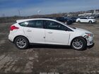 2017 Ford Focus Se Белый vin: 1FADP3K29HL216135