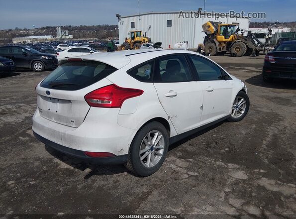 1FADP3K29HL216135 2017 FORD FOCUS Белый Задняя правая четверть
