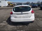 2017 Ford Focus Se Белый vin: 1FADP3K29HL216135