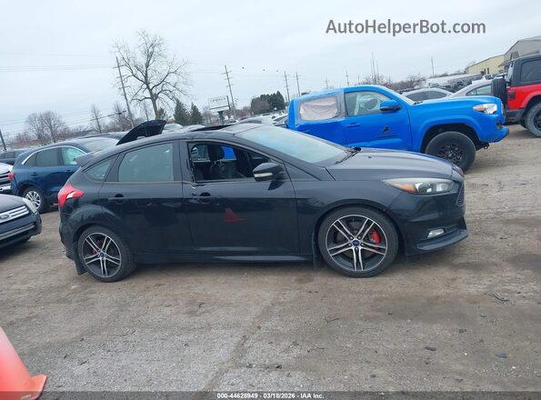 1FADP3L95HL313344 2017 FORD FOCUS ST Черный Вид задней части салона