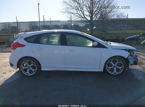 1FADP3L99HL285340 2017 FORD FOCUS ST White Vista interior trasera