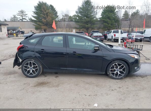 1FADP3M23JL283896 2018 FORD FOCUS Черный Вид задней части салона