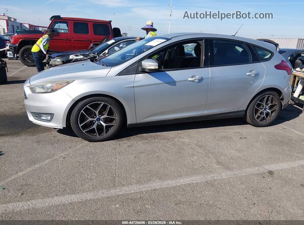 1FADP3M25HL232085 2017 FORD FOCUS Серебряный Панорамный вид салона 360°