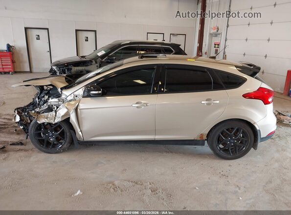 1FADP3M26HL305285 2017 FORD FOCUS Золотой Панорамный вид салона 360°