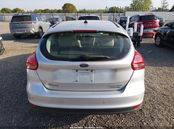1FADP3N23GL326561 2016 FORD FOCUS Silver 