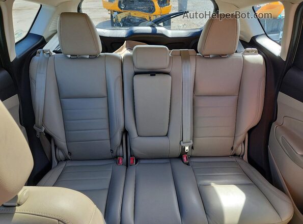 1FADP5CU5GL104491 2016 FORD C-MAX Cream Widok tylnych siedzeń