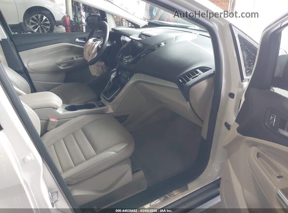 1FADP5CU7GL113516 2016 FORD C-MAX ENERGI White Widok wnętrza z przodu