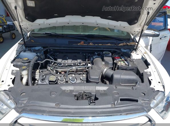 1FAHP2F83JG109784 2018 FORD TAURUS Белый Вид сзади