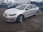 2017 Ford Taurus Limited Серебряный vin: 1FAHP2F84HG128239
