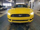 2016 Ford Mustang Золотой vin: 1FATP8EM5G5304219