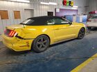 2016 Ford Mustang Золотой vin: 1FATP8EM5G5304219