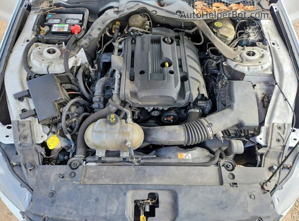 1FATP8UH1H5204592 2017 FORD MUSTANG Белый Вид задней части салона
