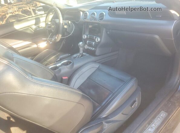 1FATP8UHXJ5156807 2018 FORD MUSTANG Black Widok deski rozdzielczej