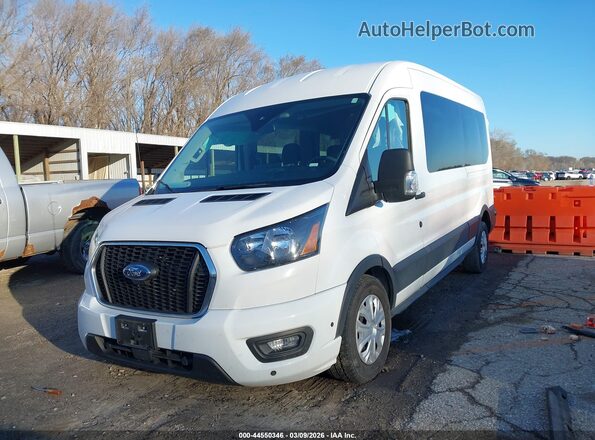 1FBAX2C86RKA81055 2024 FORD PASSENGER White Przód lewy