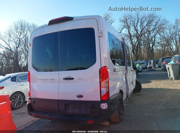 1FBAX2C86RKA81055 2024 FORD PASSENGER White Tył prawy