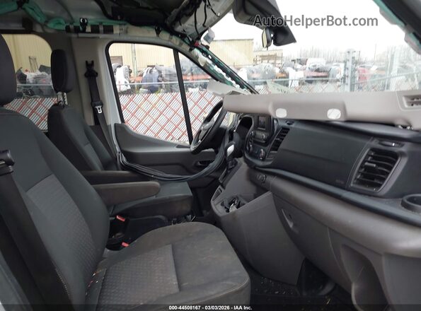 1FBAX2C87MKA74463 2021 FORD PASSENGER Белый Вид салона спереди