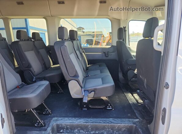 1FBAX2C88RKA73345 2024 FORD TRANSIT Белый Вид задней части салона