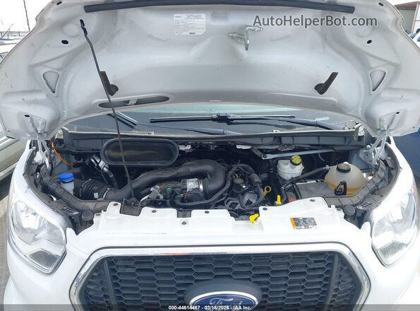 1FBAX2X82NKA79906 2022 FORD PASSENGER Белый Вид сзади
