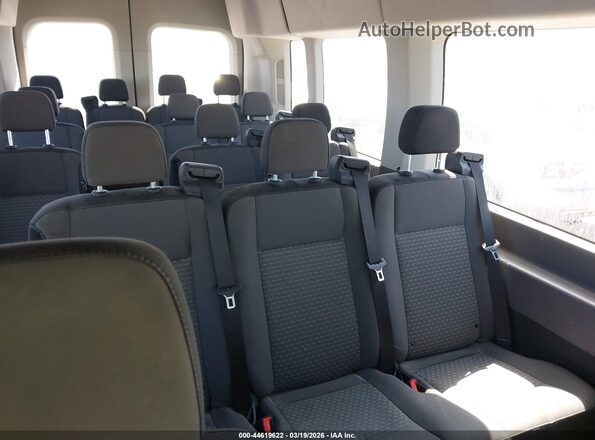1FBAX2X89PKB08160 2023 FORD PASSENGER White Widok naklejki z numerem VIN