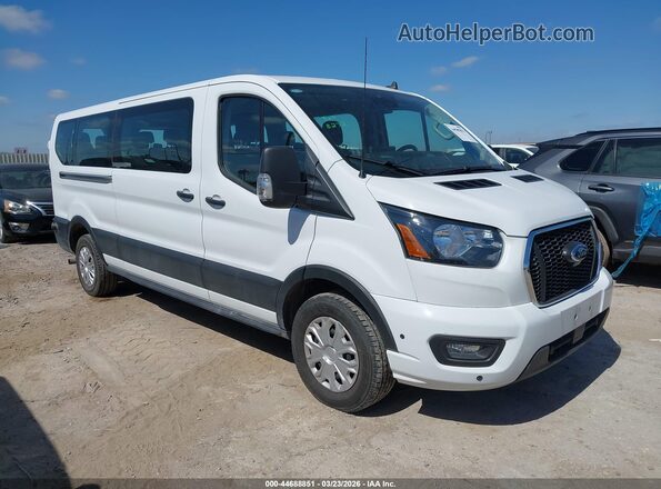 1FBAX2Y85RKA11426 2024 FORD PASSENGER White Передня права чверть