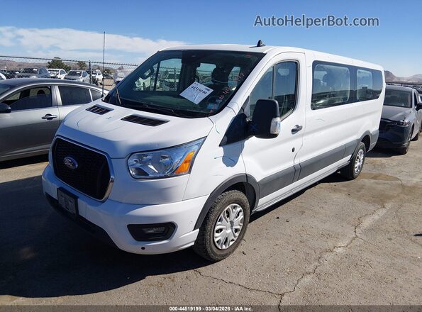 1FBAX2Y86MKA13064 2021 FORD PASSENGER White Առջևի ձախ երեք քառորդ տեսարան