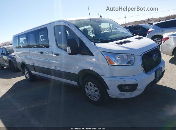 1FBAX2Y86MKA13064 2021 FORD PASSENGER White Սալոնի հետևի տեսք