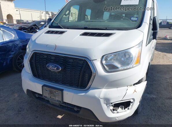 1FBAX2Y88MKA49886 2021 FORD PASSENGER White Вид спереду