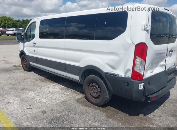 1FBAX2YG2RKA21368 2024 FORD PASSENGER Белый Задняя левая четверть