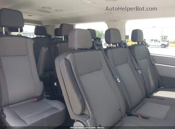 1FBAX2YG2RKA21368 2024 FORD PASSENGER Белый Вид наклейки с VIN-кодом