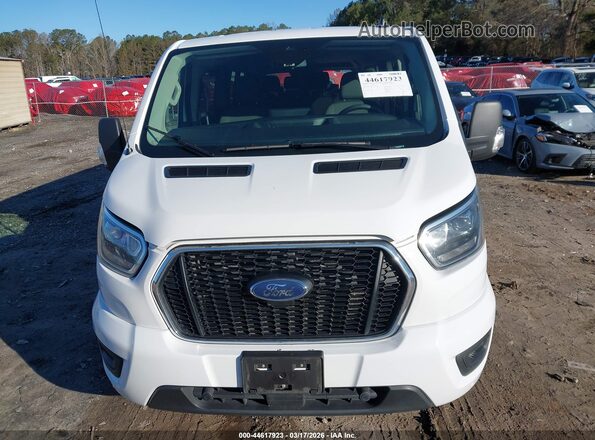 1FBAX2YG9PKA94248 2023 FORD PASSENGER White Widok zestawu wskaźników