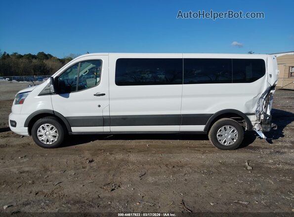 1FBAX2YG9PKA94248 2023 FORD PASSENGER White Widok wnętrza 360 stopni