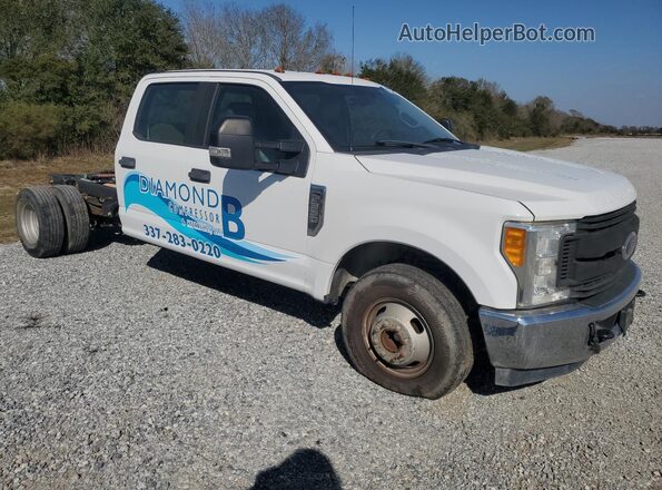 1FD8W3GT7JEC82446 2018 FORD F350 White 