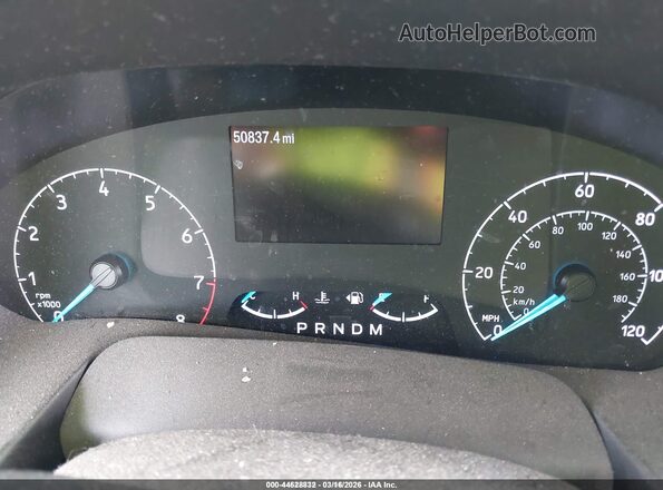 1FDAX2X84RKA56835 2024 FORD PASSENGER Белый Вид задних сидений