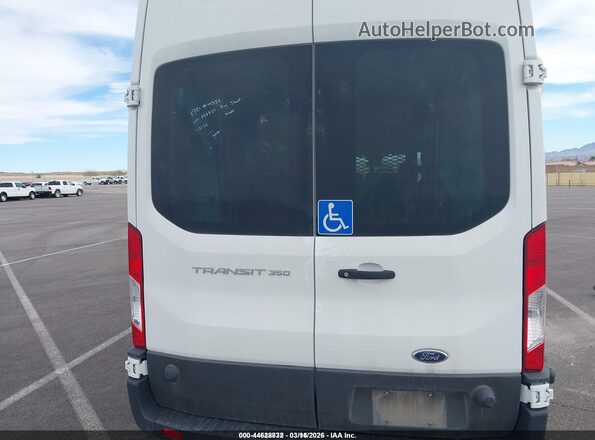 1FDAX2X84RKA56835 2024 FORD PASSENGER Белый 