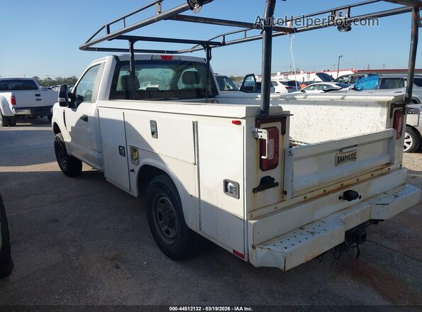1FDBF2A65JEC48038 2018 FORD F-250 White Rear left