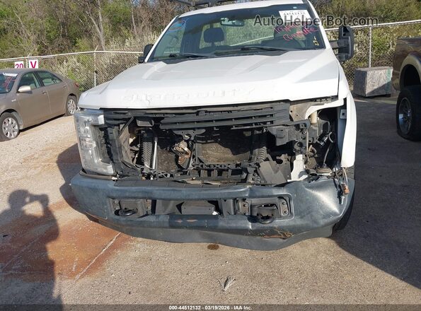 1FDBF2A65JEC48038 2018 FORD F-250 White Front view