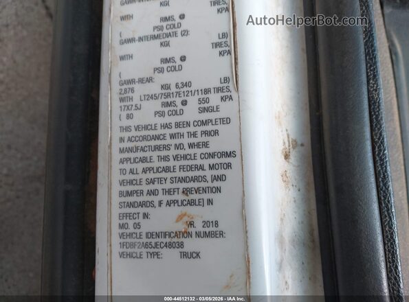 1FDBF2A65JEC48038 2018 FORD F-250 White Engine compartment view